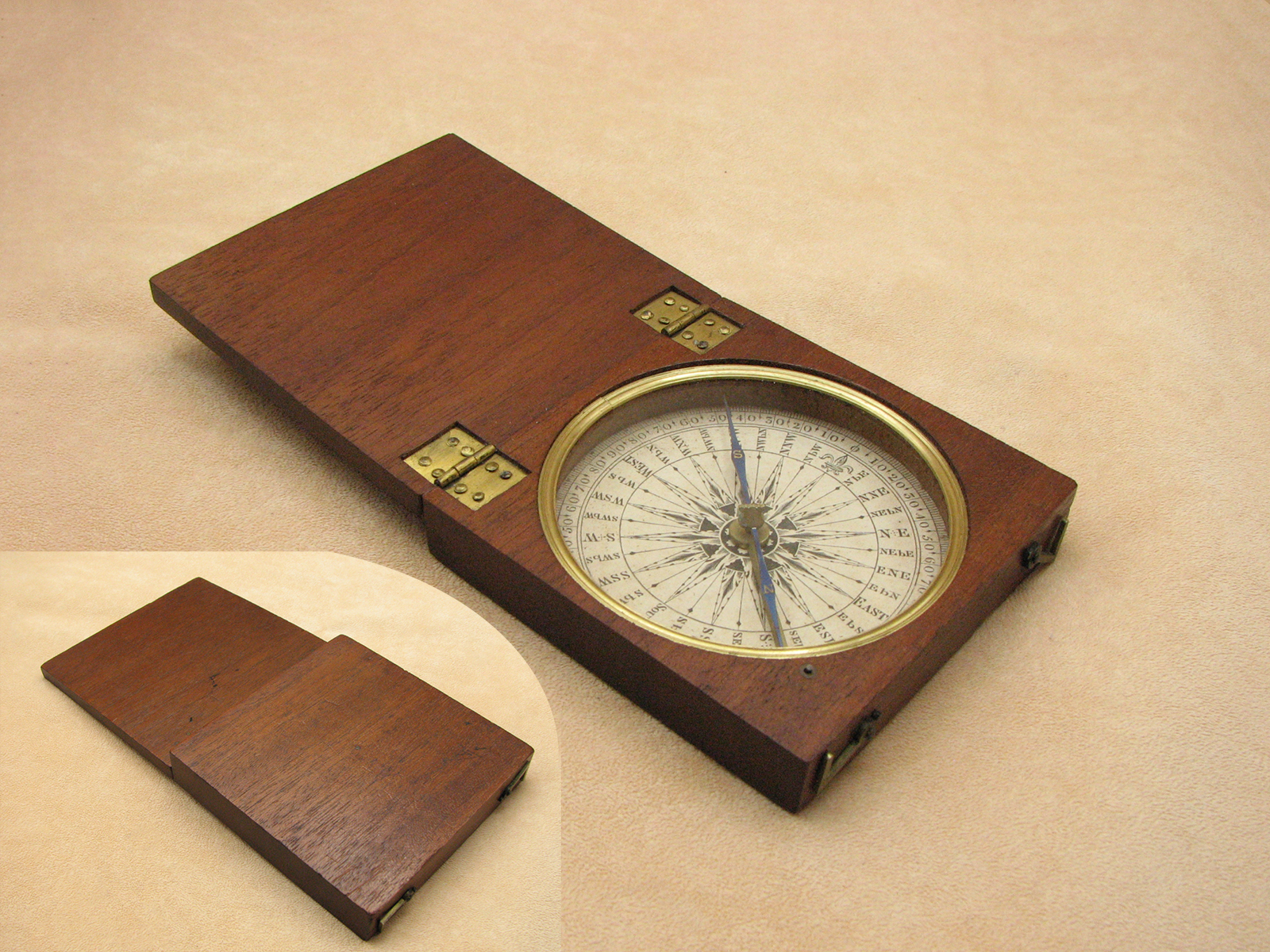 Georgian mahogany cased pocket compass circa 1820 in exceptional condition